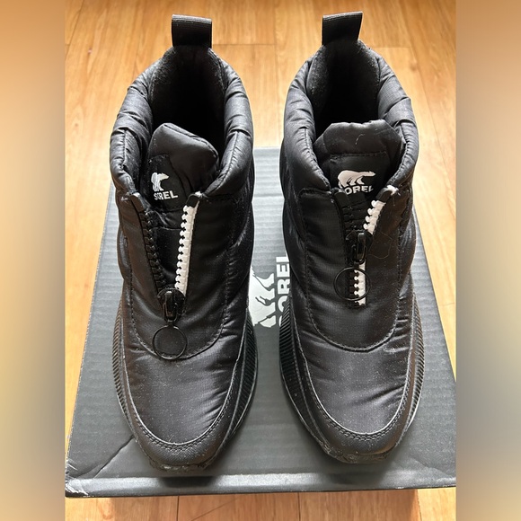 Sorel X prAna Out N About Puffer Zip Winter Snow Boots - black/white/green - Picture 4 of 8